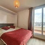 Very Nice Top Floor Studio With Terrace Paris 17Th
